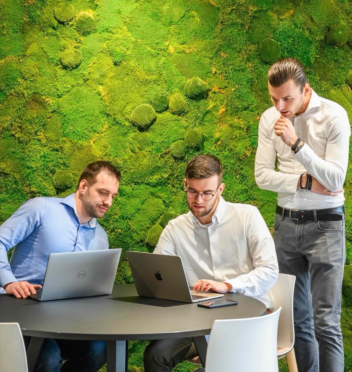 Het team van Overse aan het werk